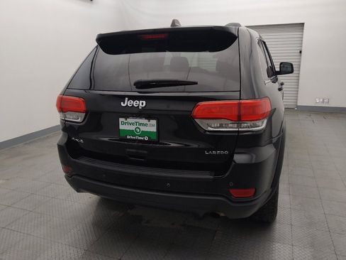 Used 2018 Jeep Grand Cherokee Laredo image 7
