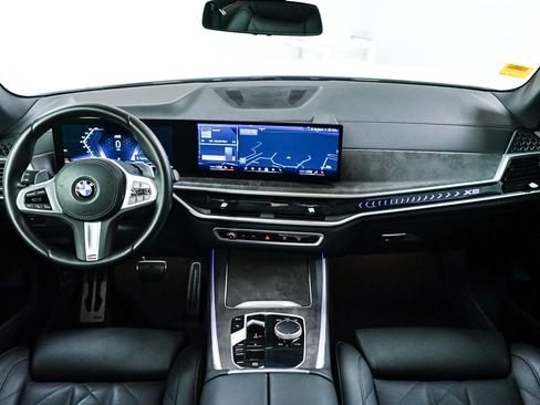Used 2024 BMW X5 sDrive40i w/ M Sport Package RWD image 12