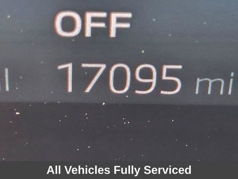 Used 2025 BMW X7 xDrive40i w/ Executive Package image 27