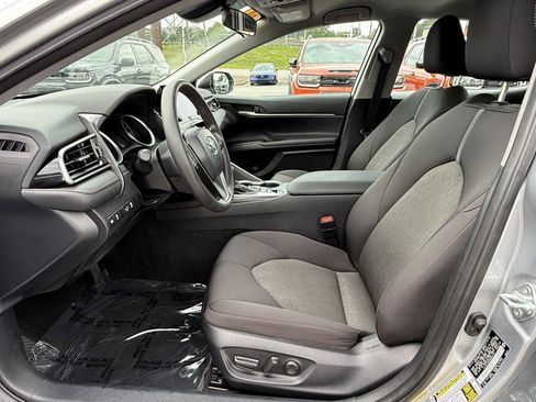 Used 2024 Toyota Camry LE FWD image 16