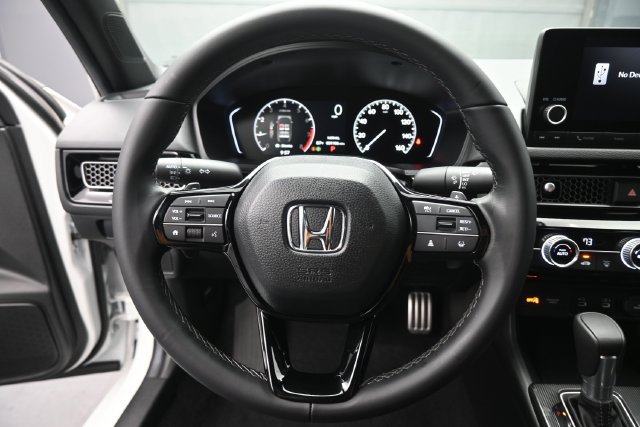 Used 2025 Honda Civic Sport image 4