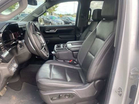 Used 2024 GMC Sierra 1500 SLT image 16