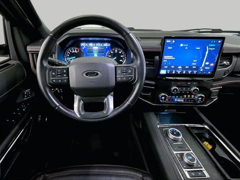 Used 2022 Ford Expedition Max Limited AWD/4WD image 5