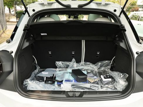 New 2026 MINI Cooper 4-Door Hardtop FWD image 31