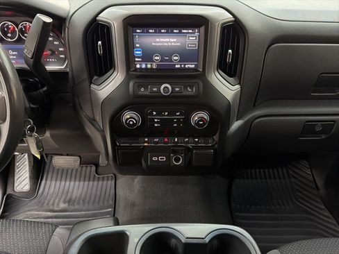 Used 2021 Chevrolet Silverado 1500 Custom w/ Safety Confidence Package image 39