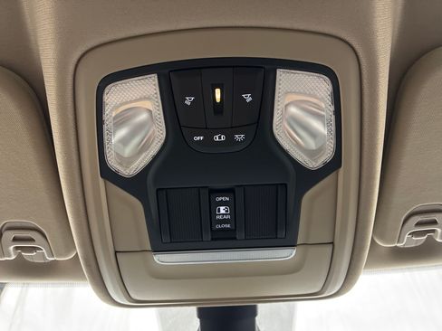 Used 2019 RAM 1500 Big Horn AWD/4WD image 22