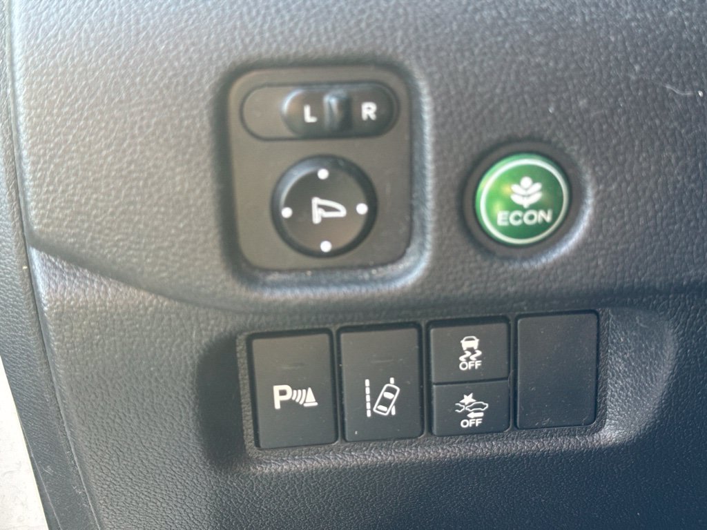 Used 2018 Honda Pilot Touring image 26