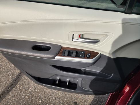 Used 2021 Toyota Sienna XLE image 18