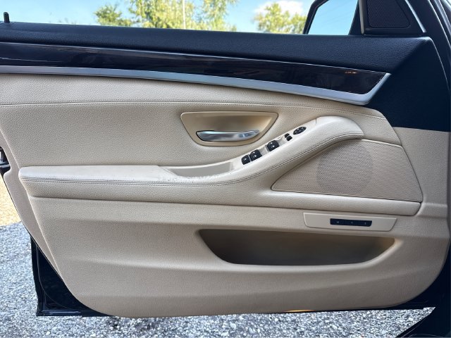 Used 2014 BMW 535i xDrive Sedan AWD/4WD image 22