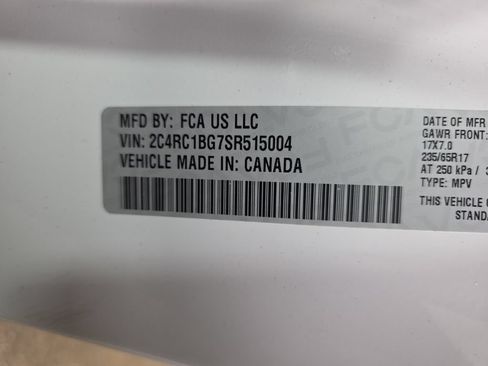 Used 2025 Chrysler Pacifica Select FWD image 37