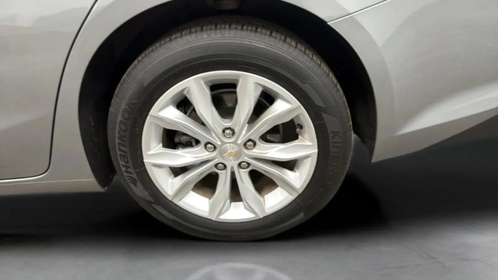 Used 2023 Chevrolet Malibu LT FWD image 28