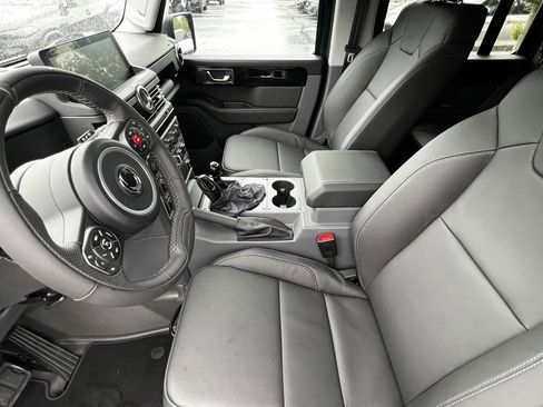 Used 2025 INEOS Grenadier Fieldmaster Edition image 13