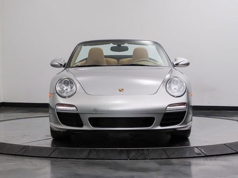 Used 2009 Porsche 911 Carrera RWD image 9