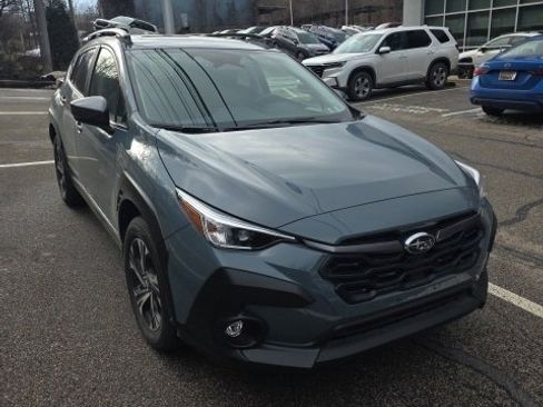 Used 2025 Subaru Crosstrek 2.0i Premium image 2