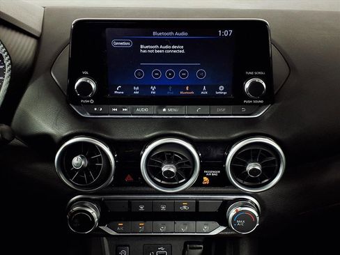 Used 2024 Nissan Sentra S image 23