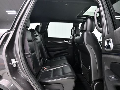 Used 2019 Jeep Grand Cherokee Limited AWD/4WD image 31