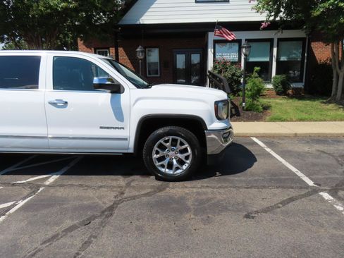 Used 2017 GMC Sierra 1500 SLT w/ SLT Premium Package RWD image 10