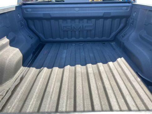 Used 2023 GMC Canyon AT4 w/ AT4 Premium Package image 19