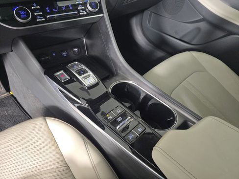 Used 2022 Hyundai Sonata Limited image 16