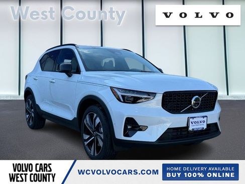 New 2026 Volvo XC40 B5 Ultra w/ Climate Package image 1