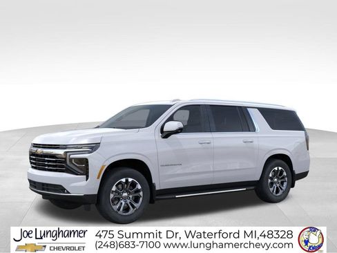 New 2026 Chevrolet Suburban LT w/ Comfort Package AWD/4WD image 2