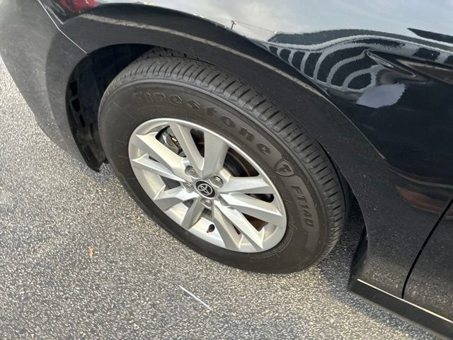 Used 2025 Toyota Camry LE FWD image 21