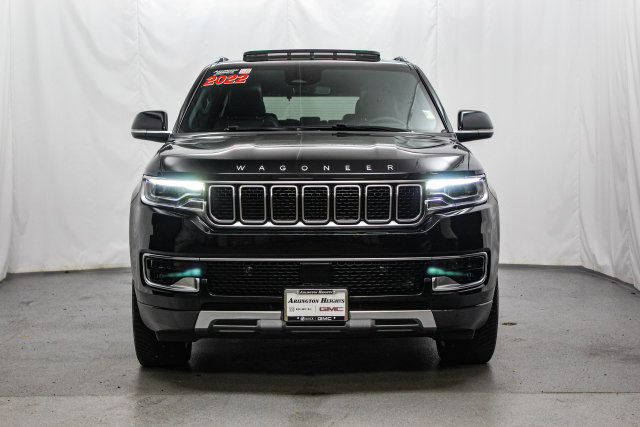 Used 2022 Jeep Wagoneer Series III w/ Premium Group I AWD/4WD image 4