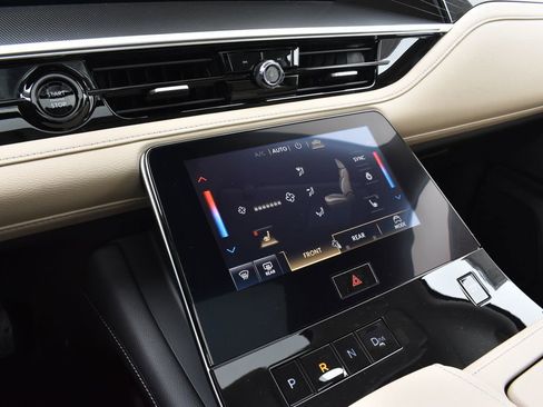 New 2026 INFINITI QX80 Pure w/ Cargo Package image 27