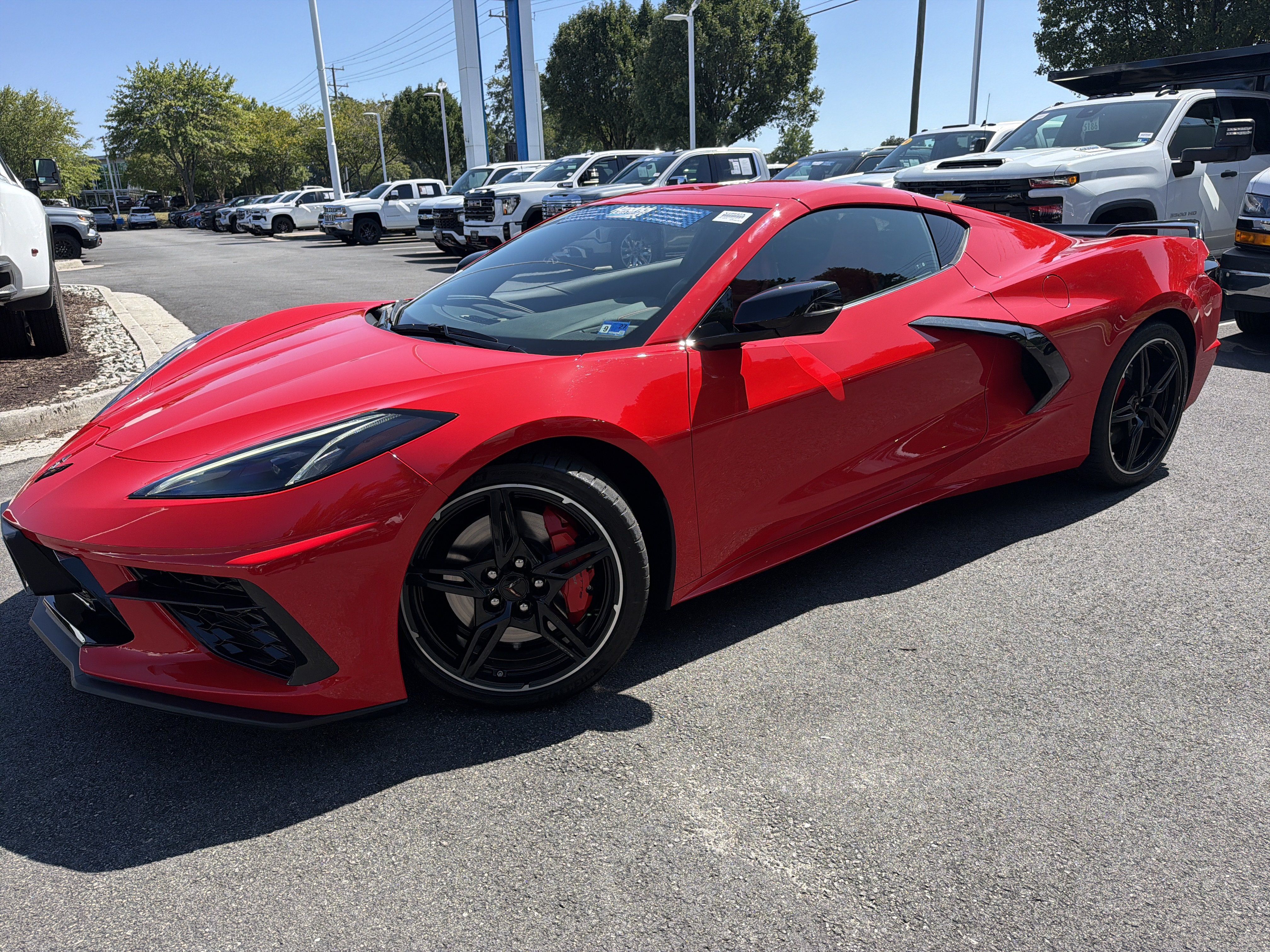 Used 2022 Chevrolet Corvette Stingray Coupe w/ Z51 Performance Package RWD image 5