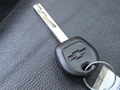 Used 2020 Chevrolet Suburban LT image 24