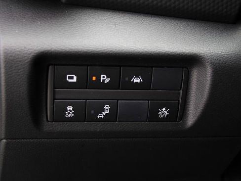 Certified 2024 Nissan Kicks S image 22