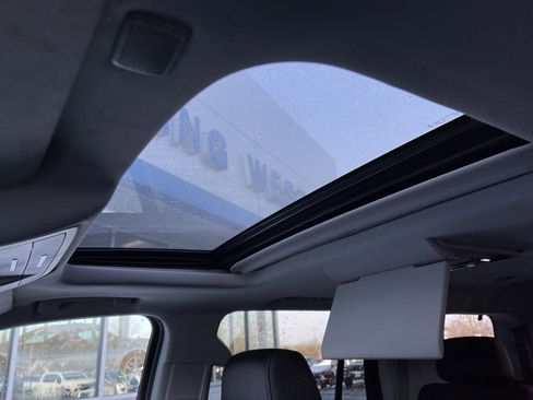 Used 2020 Chevrolet Tahoe Premier image 30