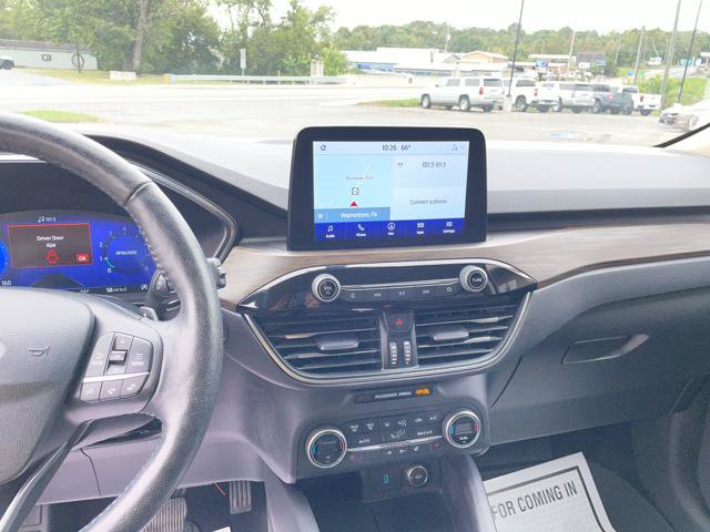 Used 2020 Ford Escape Titanium AWD/4WD image 16
