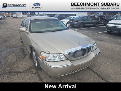 Used 2011 Lincoln Town Car Signature Limited w/ Continental Edition Pkg