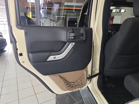 Used 2012 Jeep Wrangler Unlimited Sahara w/ Connectivity Group image 11