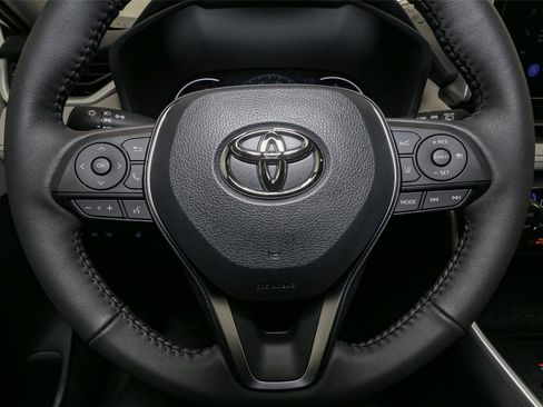 New 2025 Toyota RAV4 XLE image 21