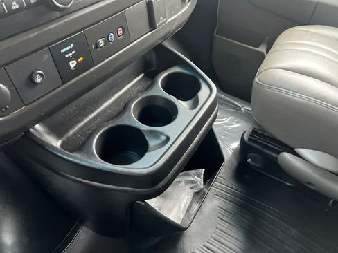 Used 2021 Chevrolet Express 2500 Work Van w/ Driver Convenience Package image 29