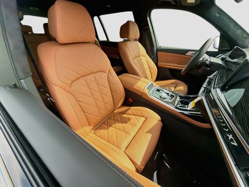 New 2027 BMW X7 xDrive40i w/ Executive Package AWD/4WD image 16