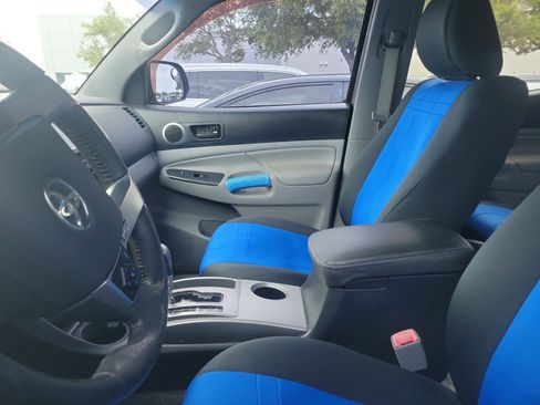 Used 2015 Toyota Tacoma 4x4 Double Cab w/ SR5 Package image 7