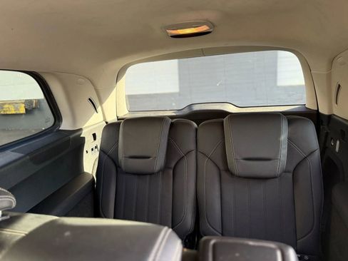 Used 2015 Mercedes-Benz GL 450 4MATIC image 13