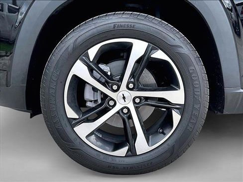 Used 2024 Chevrolet Trax RS FWD image 10