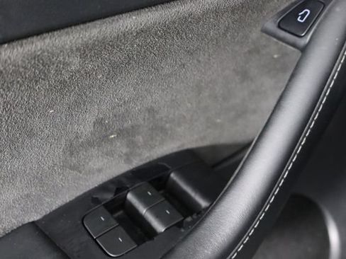 Used 2023 Tesla Model Y Performance AWD/4WD image 12