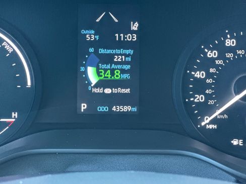 Used 2024 Toyota Sienna XLE image 26