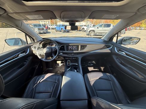 Certified 2021 Buick Enclave Avenir w/ Trailering Package, 5000 lbs. image 9