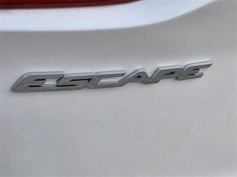 Used 2014 Ford Escape Titanium w/ Equipment Group 401A image 31