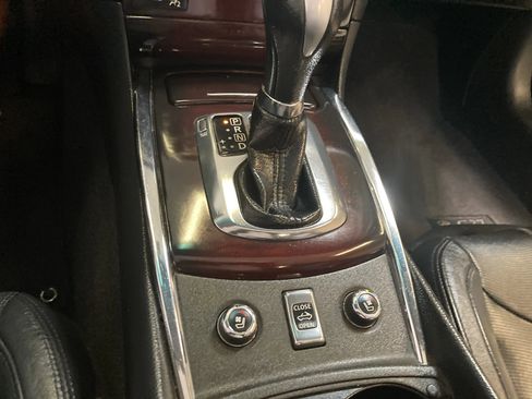 Used 2013 INFINITI G37 Convertible w/ Premium Pkg RWD image 30