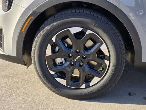 New 2026 Kia Sorento S image 8