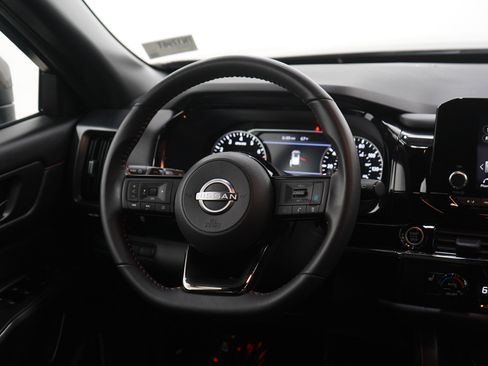 Used 2023 Nissan Pathfinder Rock Creek image 15