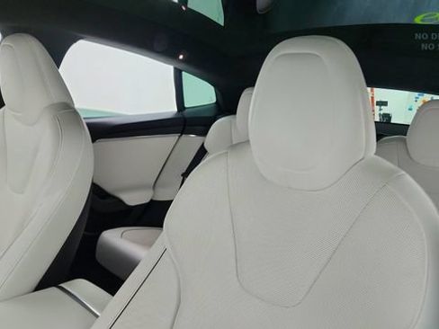Used 2022 Tesla Model S Plaid AWD/4WD image 33