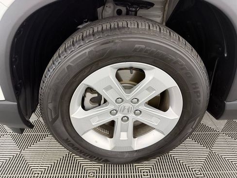 Used 2024 Honda Pilot LX image 11